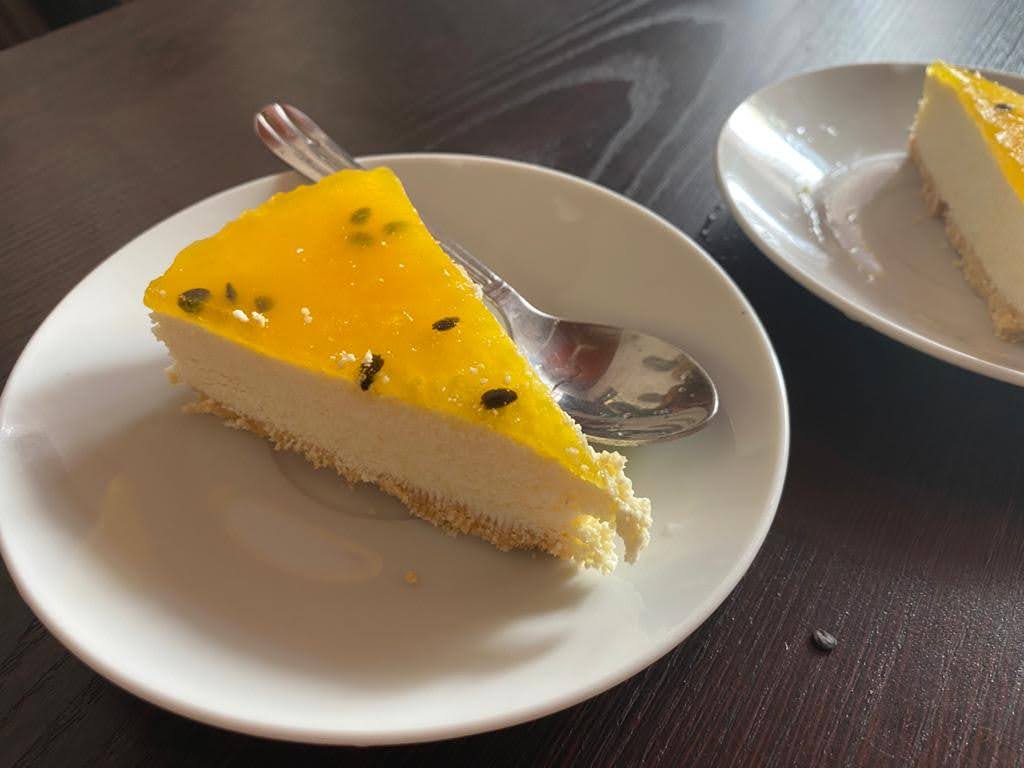 passionfruit cheesecake